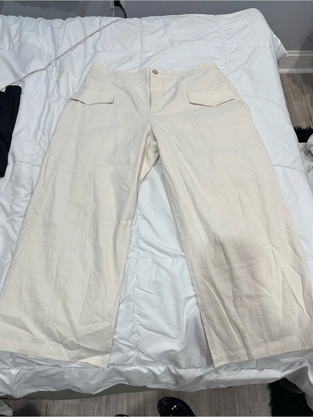 NWT Light Cream Wide-Leg Linen Blend Pants- Banana Republic